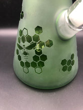 18" Sandblasted Honeycomb Beaker