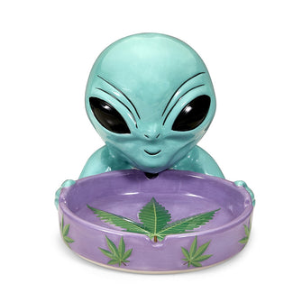 alien ashtray